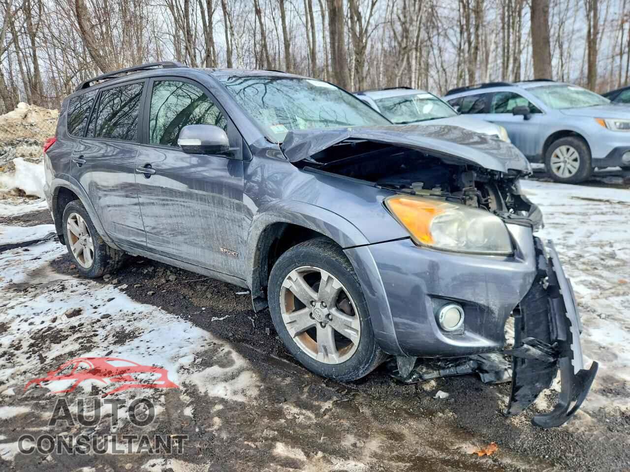 TOYOTA RAV4 2011 - JTMRF4DV8B5043316