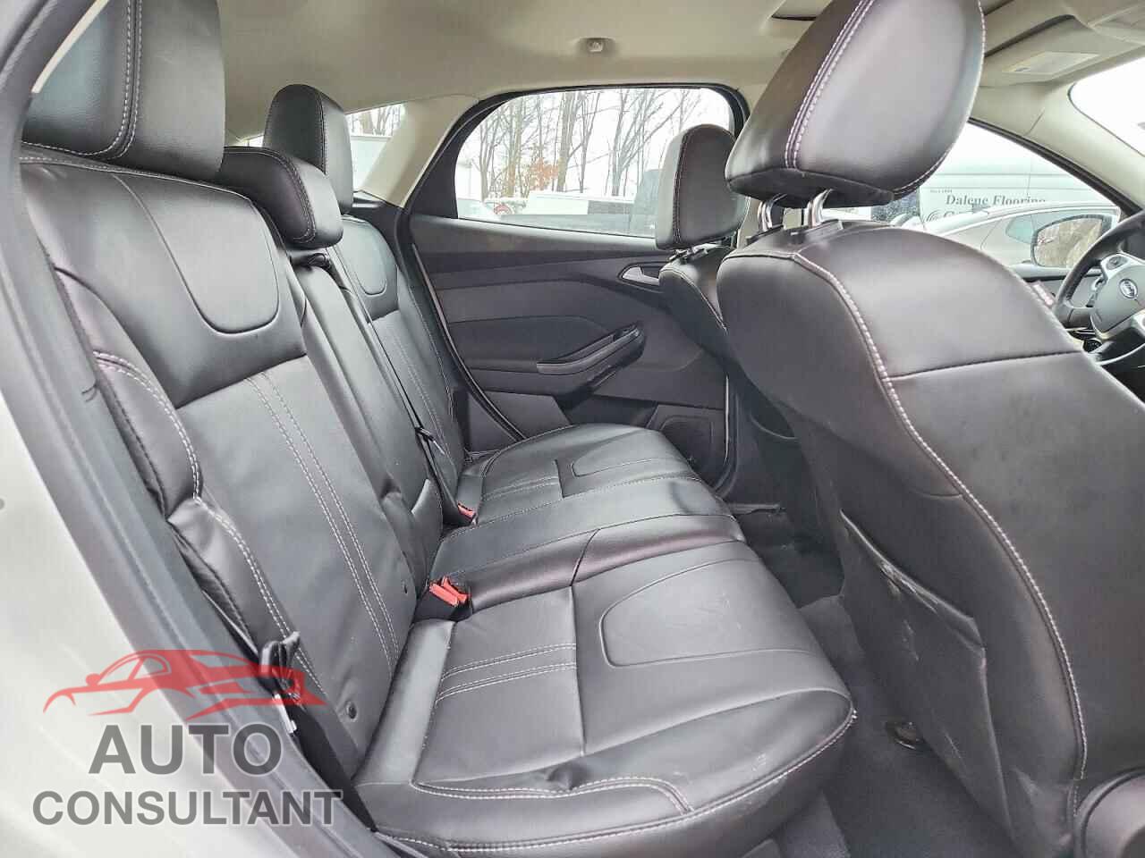 FORD FOCUS 2014 - 1FADP3N20EL250908