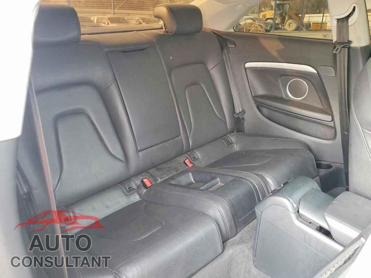 AUDI A5 2013 - WAULFAFR8DA038497