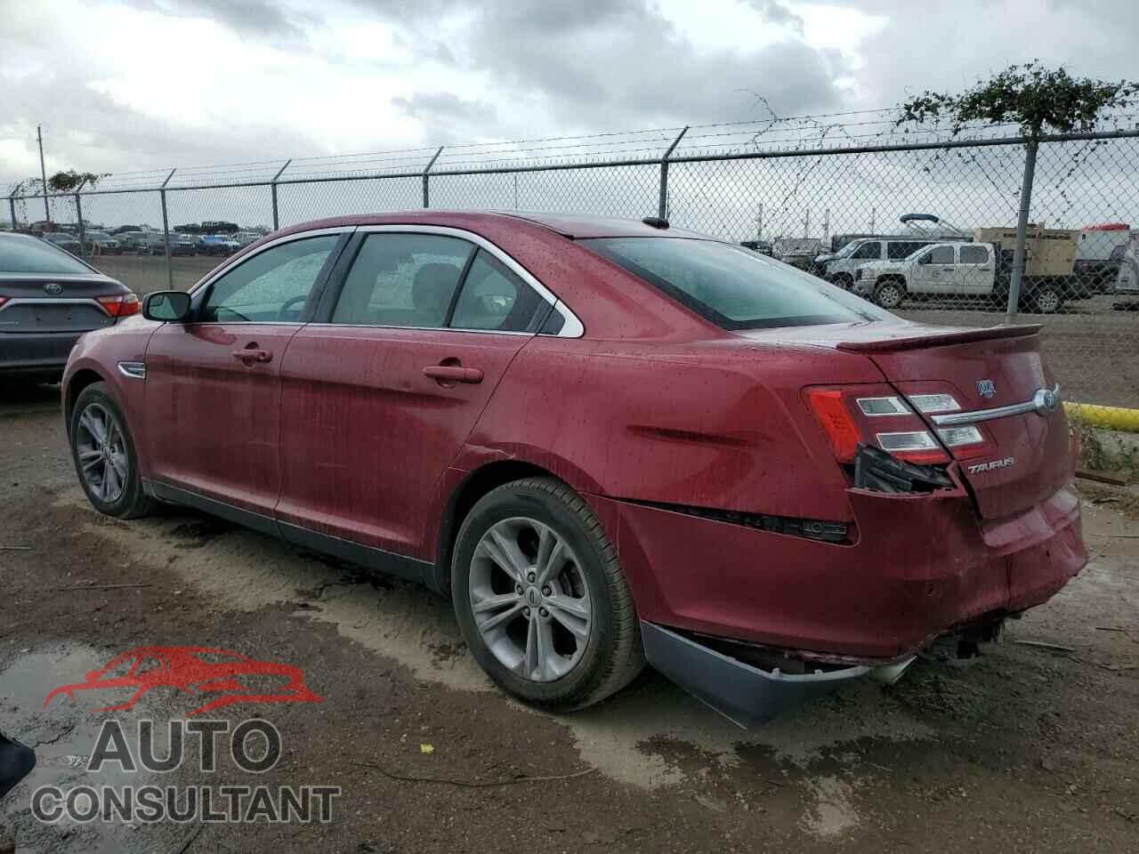 FORD TAURUS 2015 - 1FAHP2E86FG177523