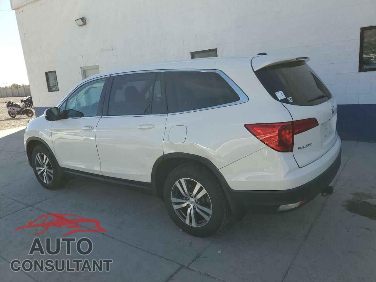HONDA PILOT 2017 - 5FNYF6H54HB097107