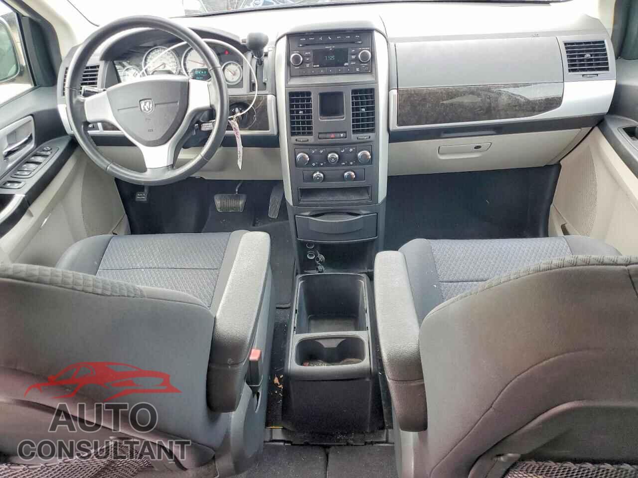 DODGE CARAVAN 2010 - 2D4RN5D18AR211031