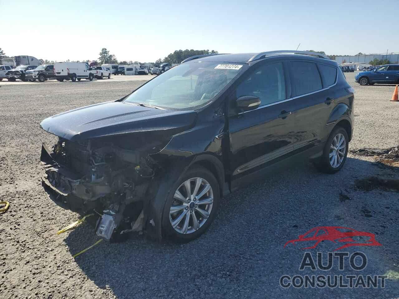 FORD ESCAPE 2017 - 1FMCU9J99HUC07795