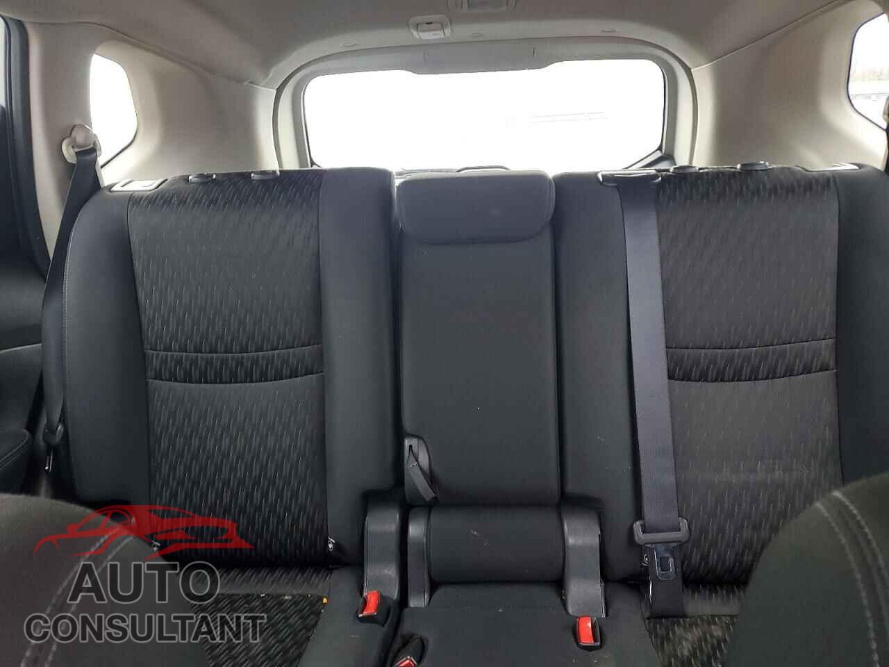 NISSAN ROGUE 2018 - KNMAT2MT2JP519314