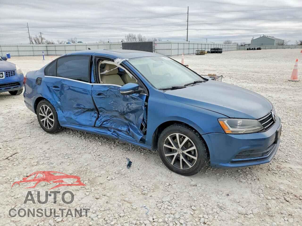 VOLKSWAGEN JETTA 2017 - 3VWDB7AJ7HM387325