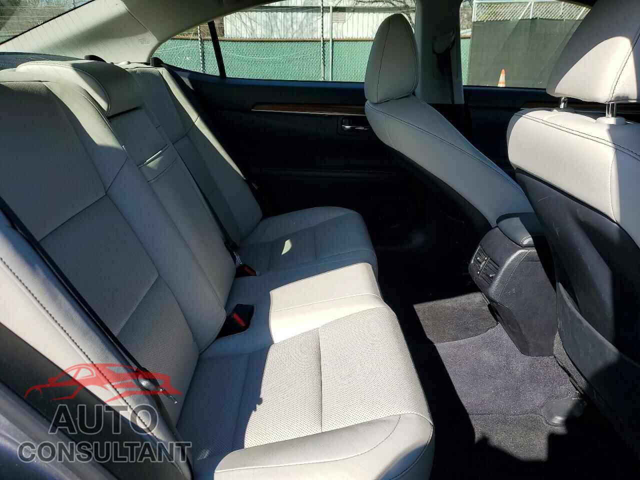 LEXUS ES 300H 2013 - JTHBW1GG4D2033592