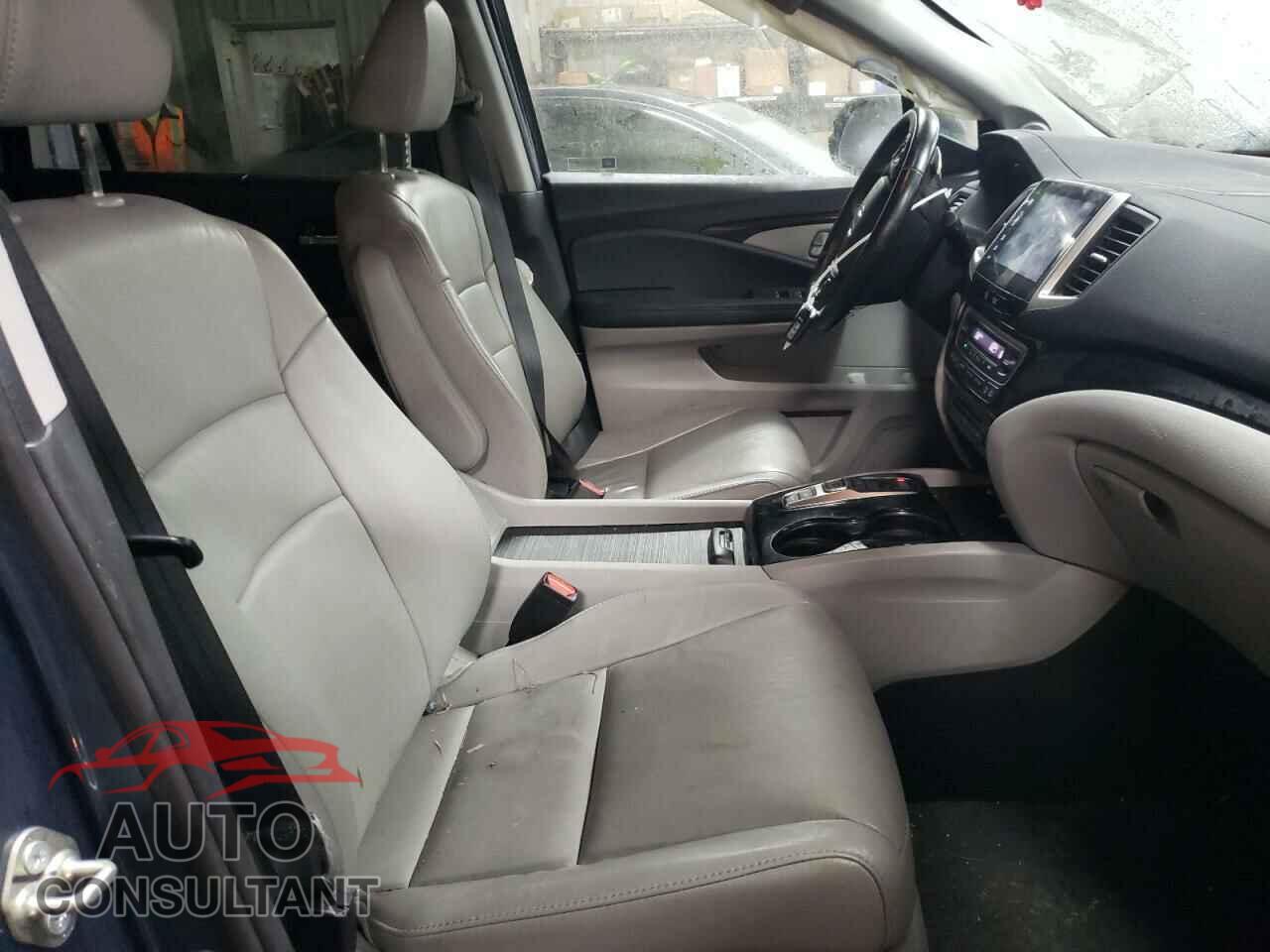 HONDA PILOT 2016 - 5FNYF6H94GB111458