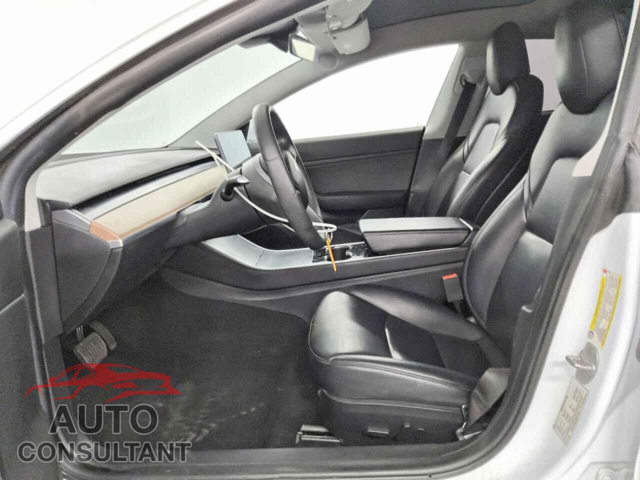 TESLA MODEL 3 2019 - 5YJ3E1EA0KF415961