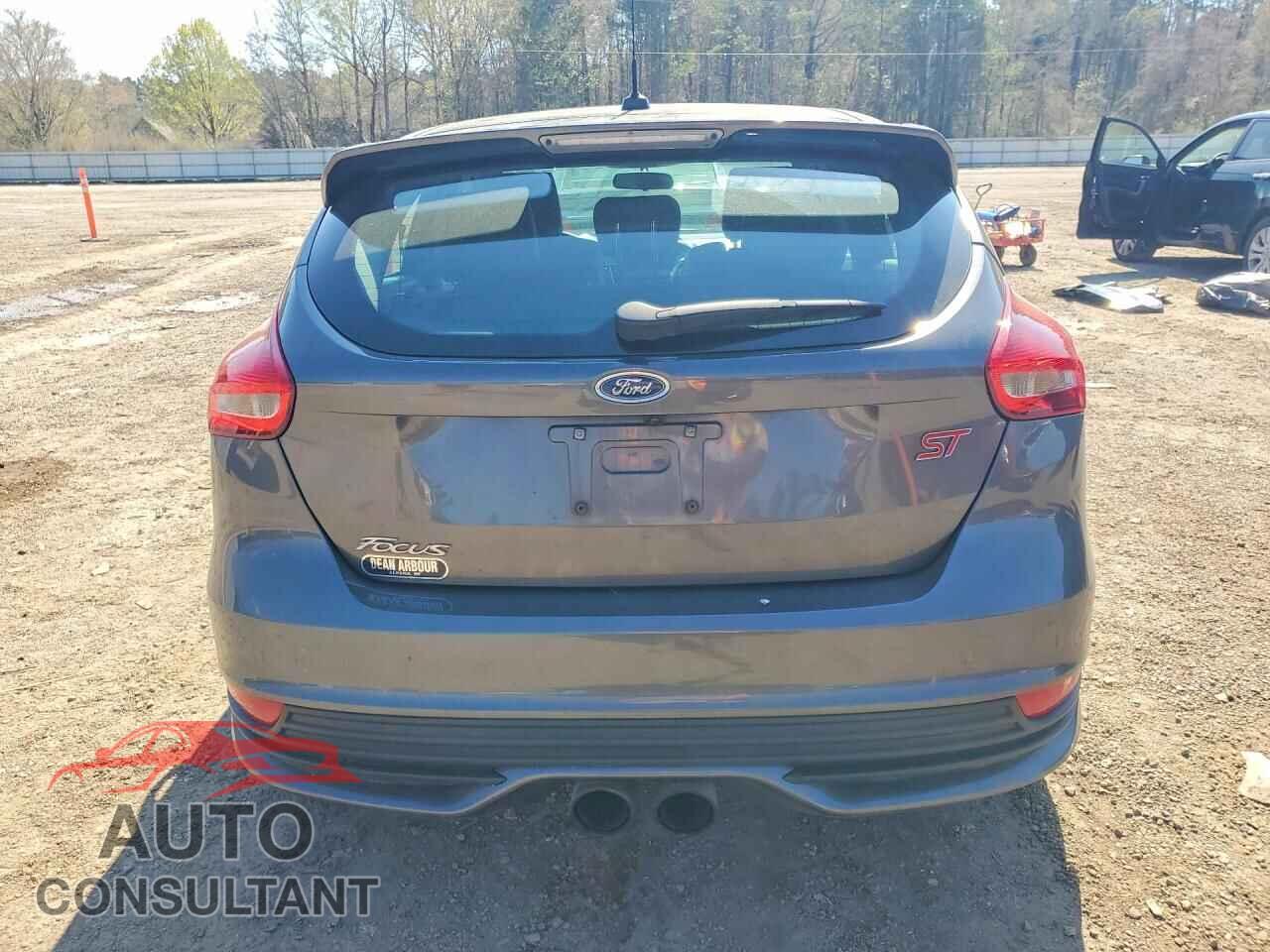 FORD FOCUS 2017 - 1FADP3L98HL312656