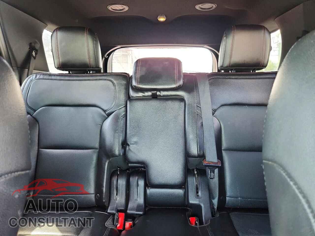 FORD EXPLORER 2017 - 1FM5K8GT3HGA92248