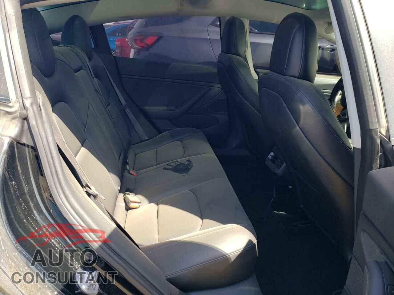 TESLA MODEL 3 2018 - 5YJ3E1EA4JF109070