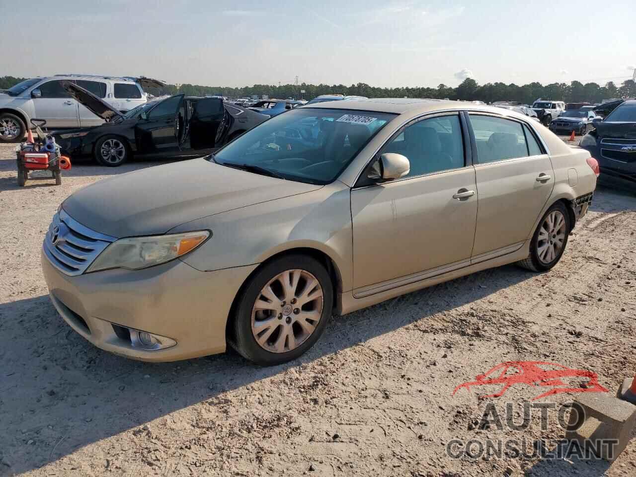 TOYOTA AVALON 2011 - 4T1BK3DBXBU371304