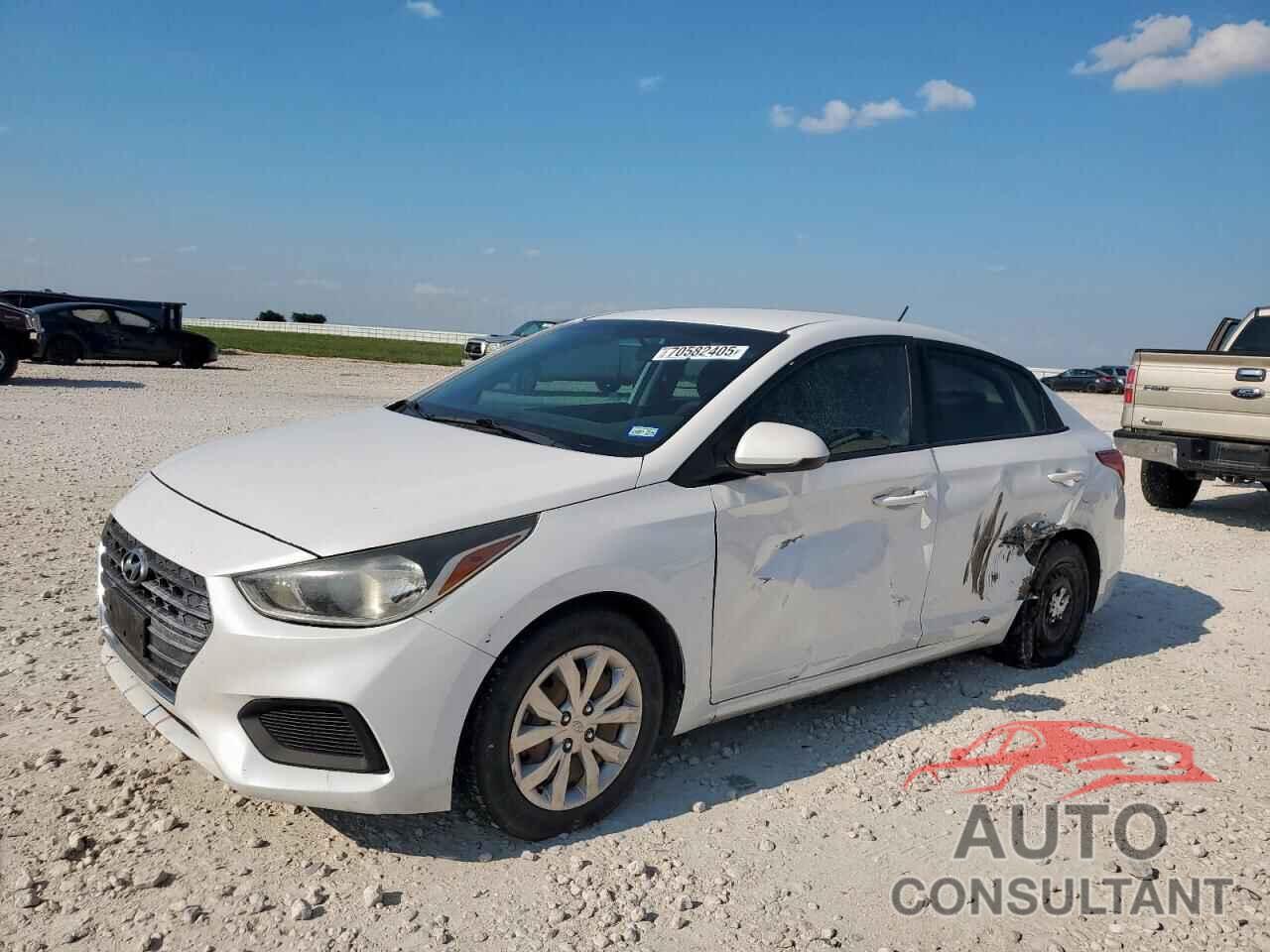 HYUNDAI ACCENT 2018 - 3KPC24A32JE010593