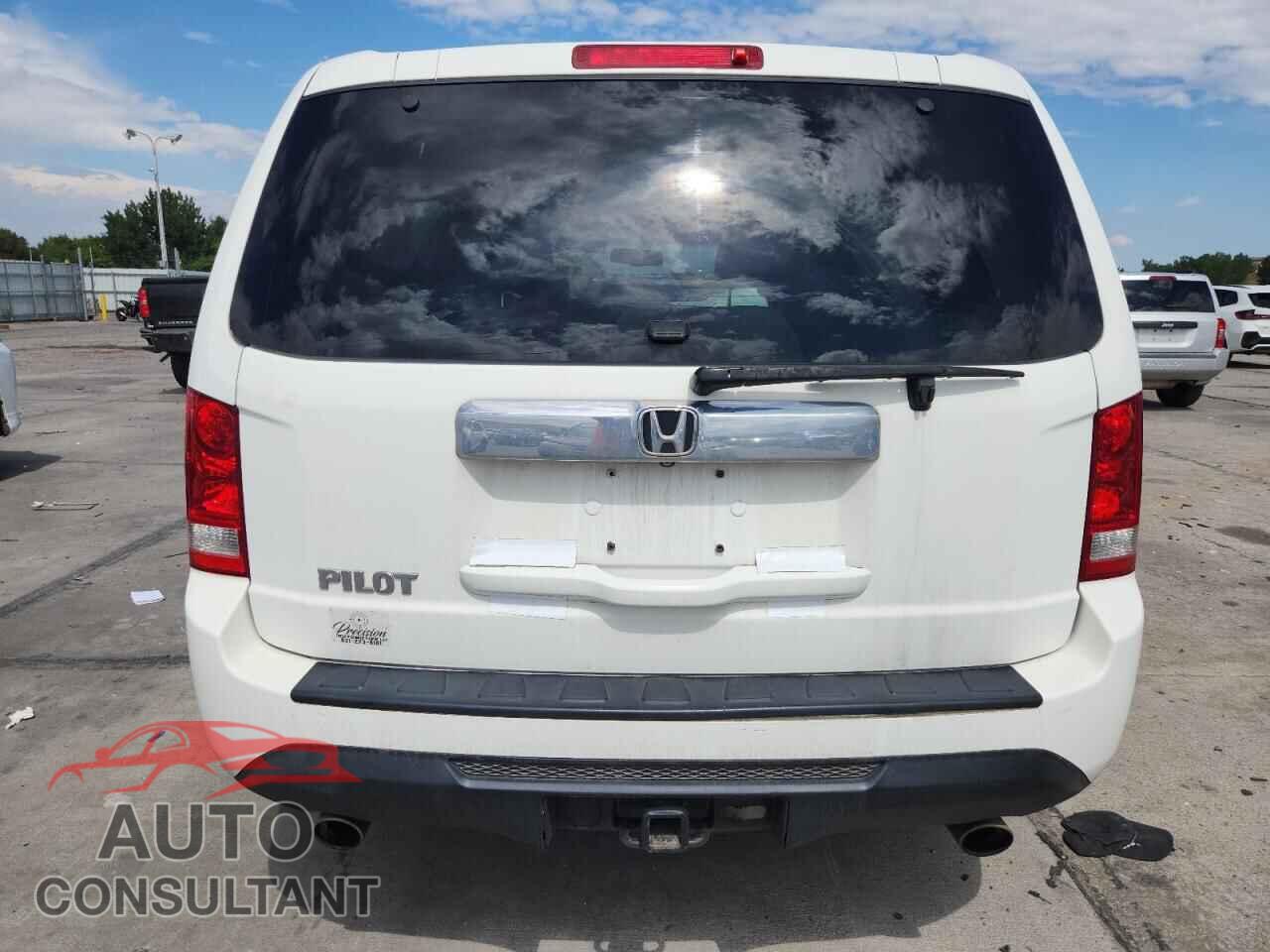 HONDA PILOT 2013 - 5FNYF3H72DB041029