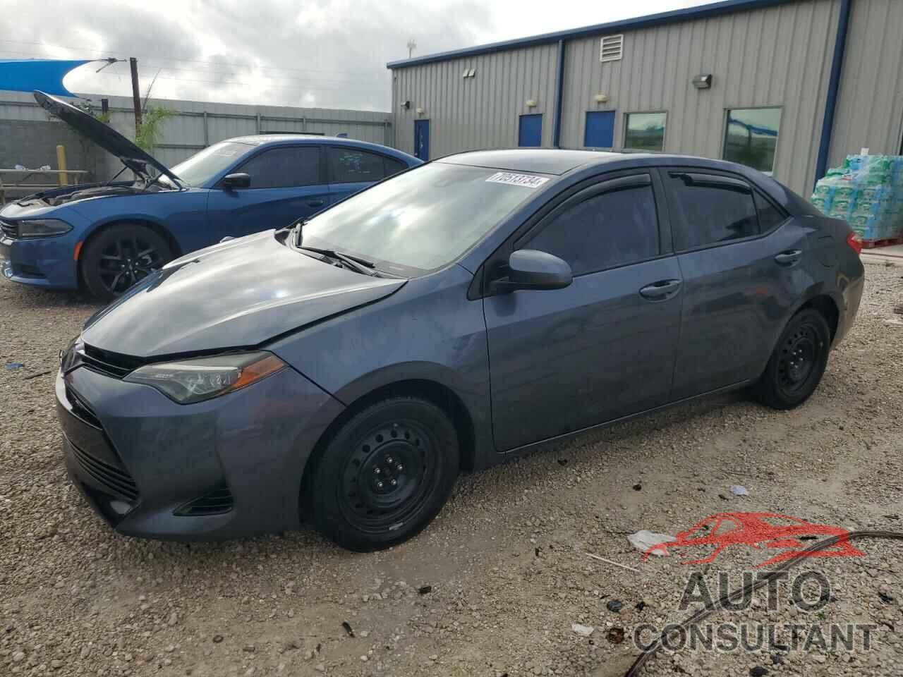 TOYOTA COROLLA 2018 - 5YFBURHE0JP786018