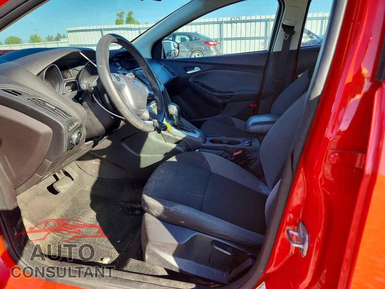 FORD FOCUS 2014 - 1FADP3F28EL108482