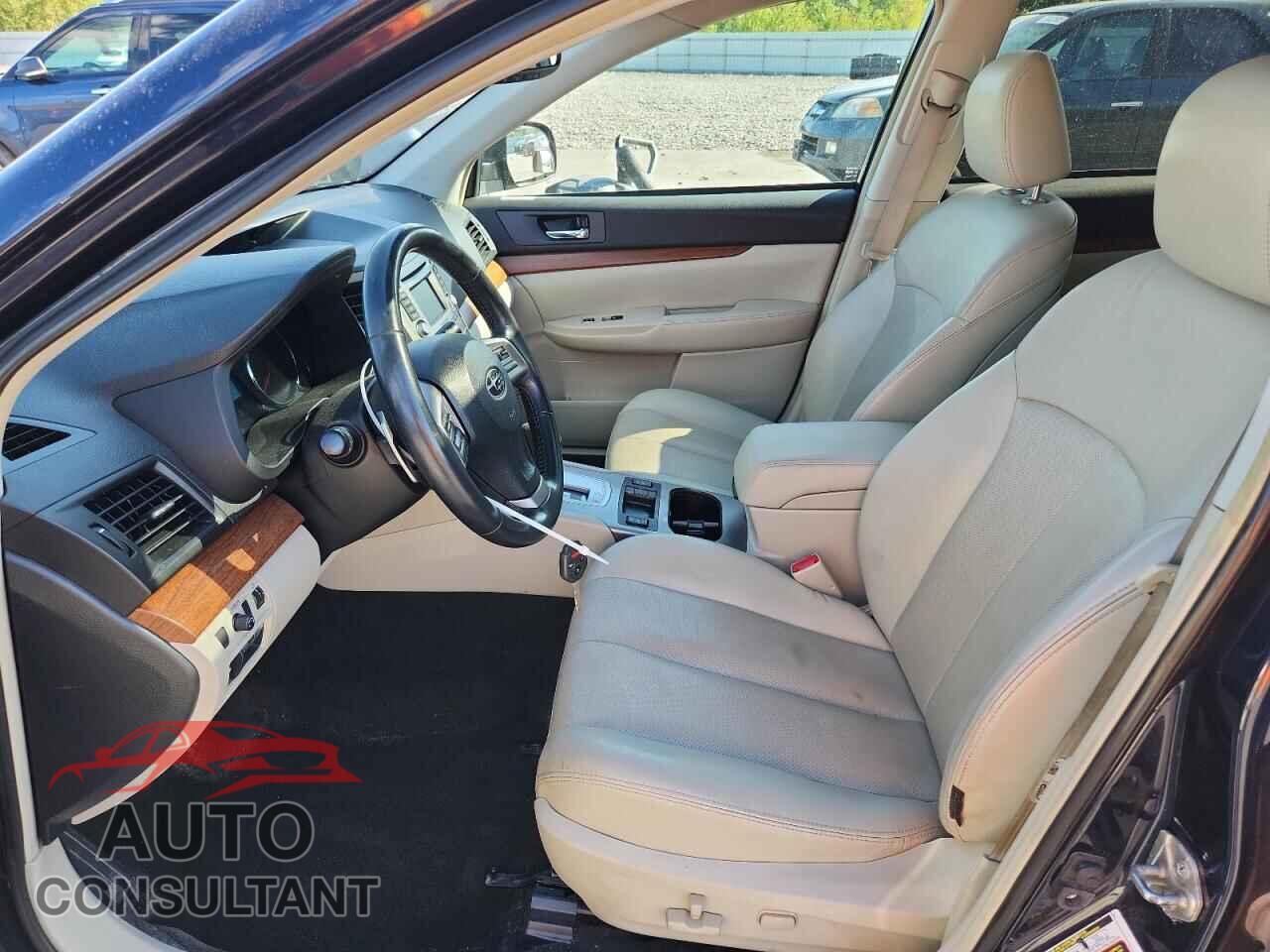 SUBARU OUTBACK 2014 - 4S4BRBLCXE3216357
