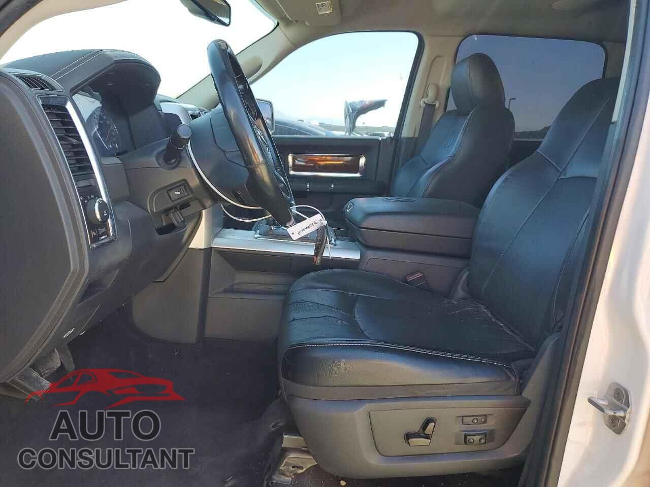 DODGE RAM 1500 2012 - 1C6RD7NT5CS160639