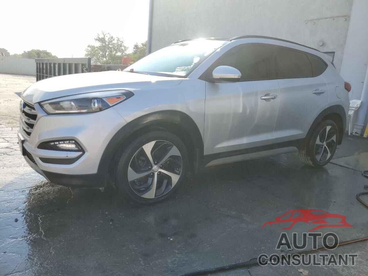 HYUNDAI TUCSON 2018 - KM8J33A27JU721273