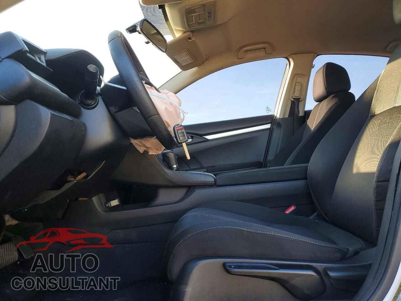 HONDA CIVIC 2017 - 2HGFC2F58HH037080