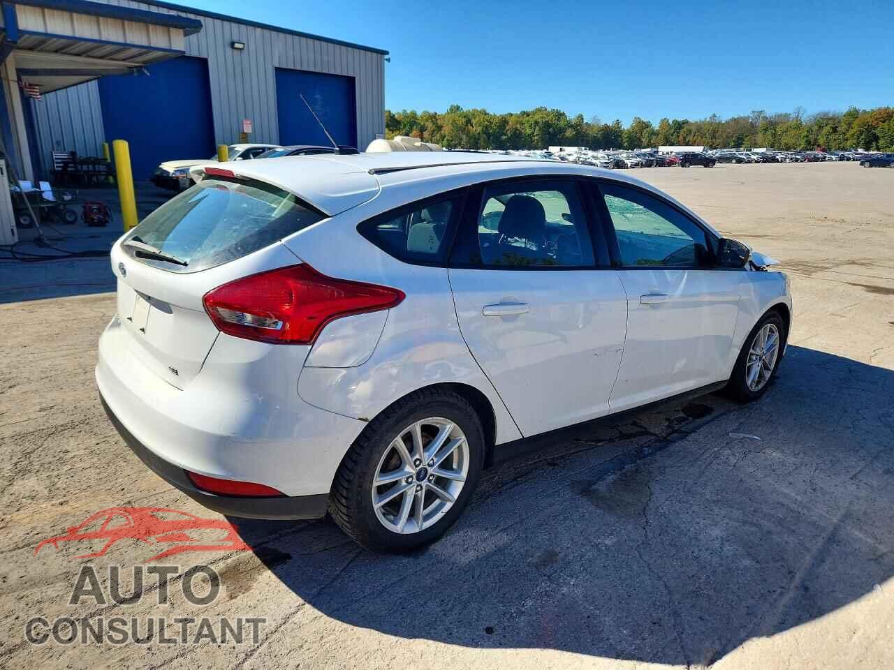 FORD FOCUS 2017 - 1FADP3K26HL323983