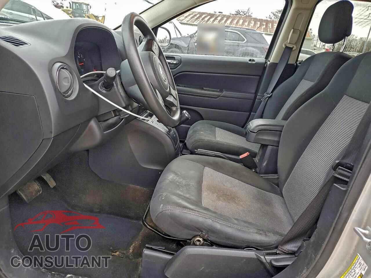 JEEP COMPASS 2013 - 1C4NJDBB7DD207038