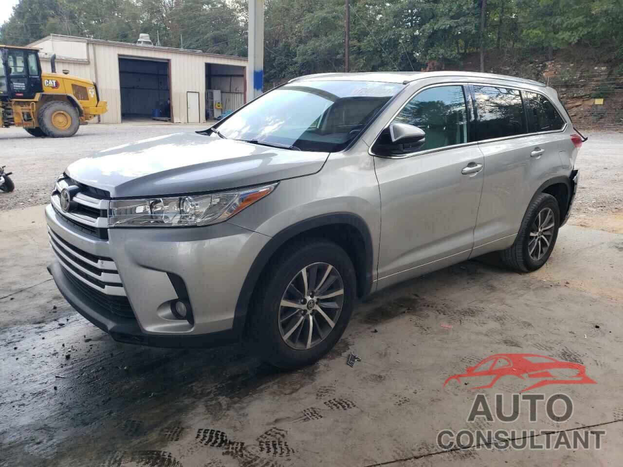 TOYOTA HIGHLANDER 2018 - 5TDKZRFH4JS285882