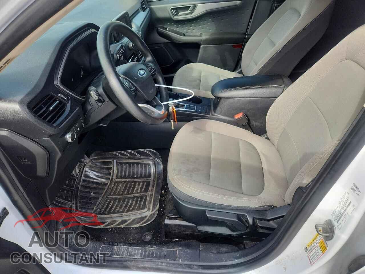 FORD ESCAPE 2020 - 1FMCU0F6XLUA32833