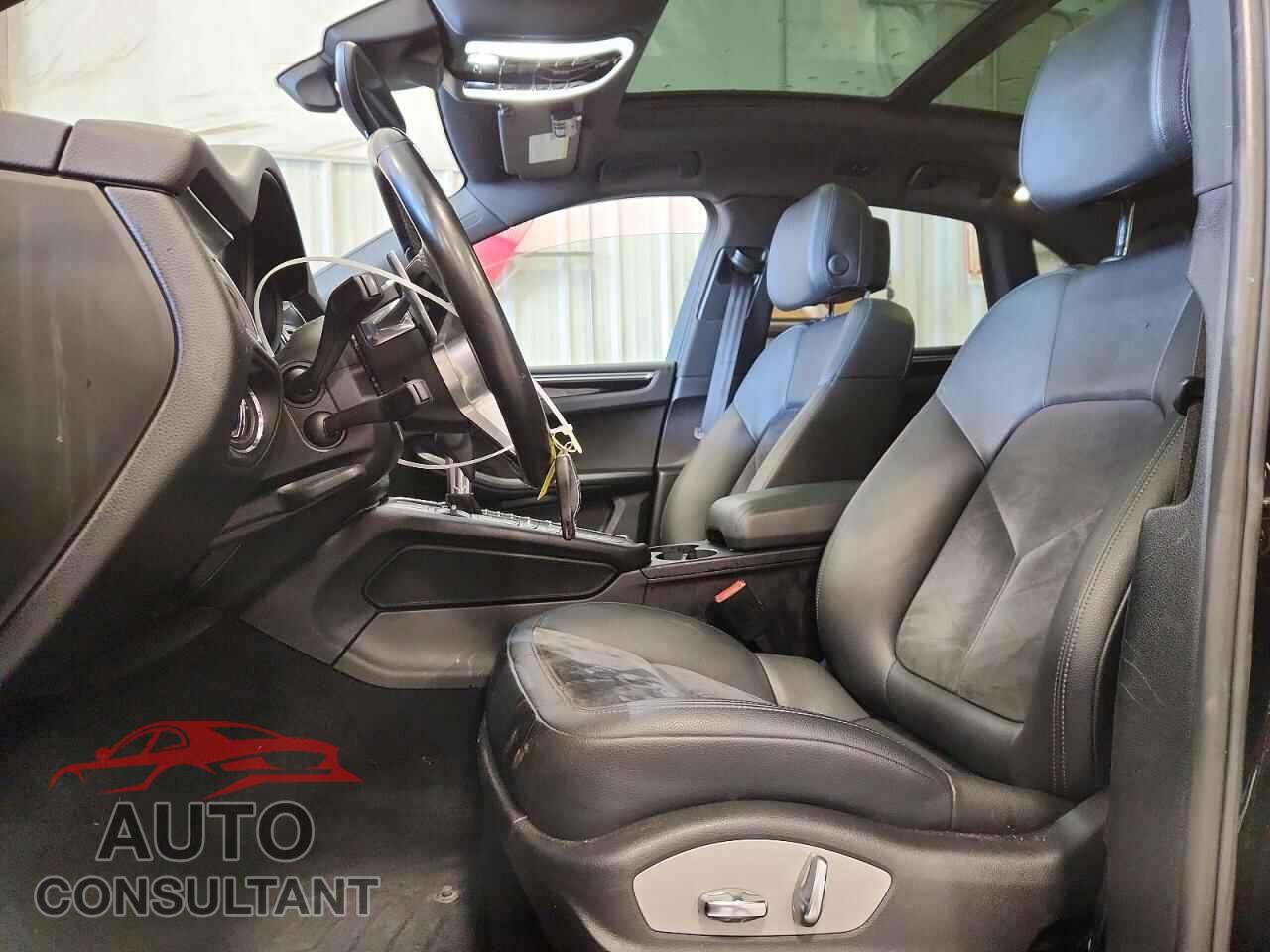 PORSCHE MACAN 2018 - WP1AA2A55JLB06417