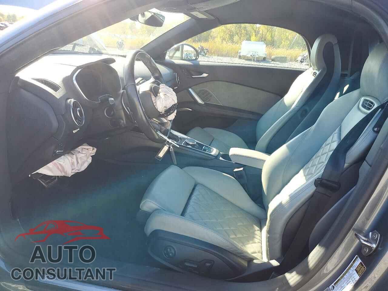 AUDI TT 2017 - TRUT5CFV9H1021119