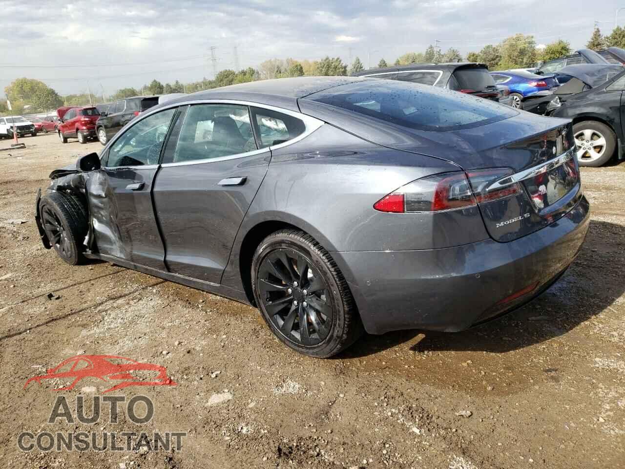 TESLA MODEL S 2018 - 5YJSA1E25JF267918