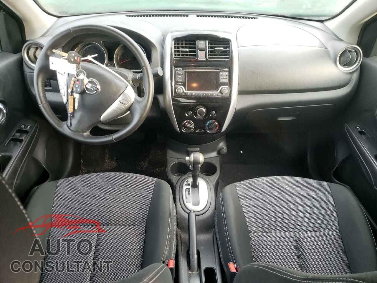 NISSAN VERSA 2017 - 3N1CN7AP1HL890397