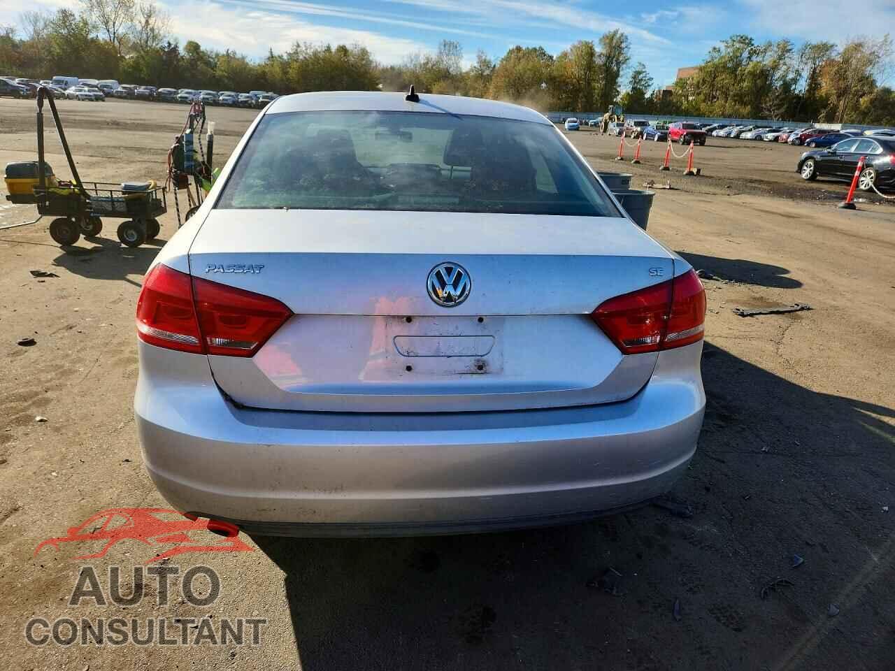 VOLKSWAGEN PASSAT 2012 - 1VWBP7A30CC099134