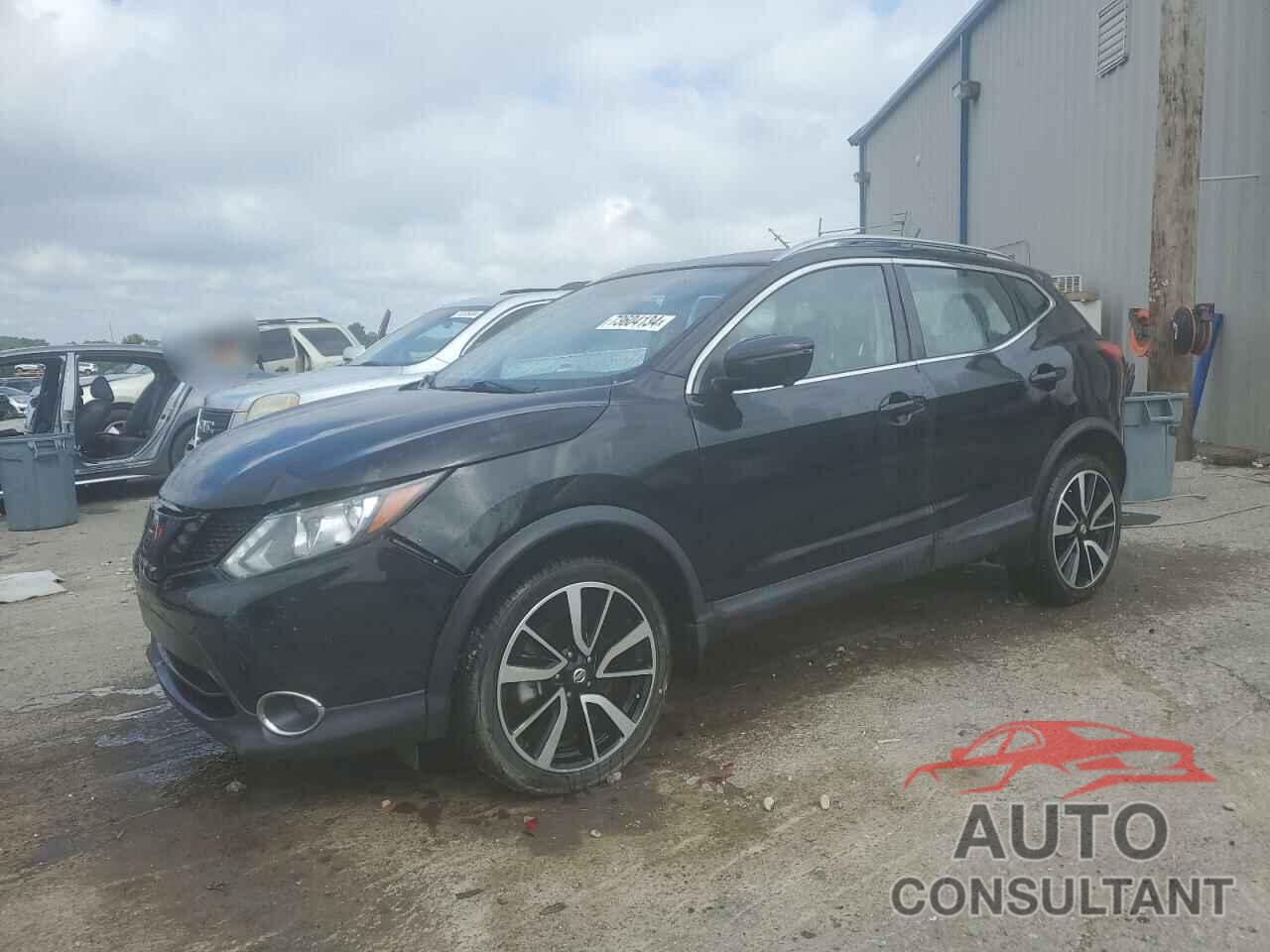 NISSAN ROGUE 2018 - JN1BJ1CP2JW162928