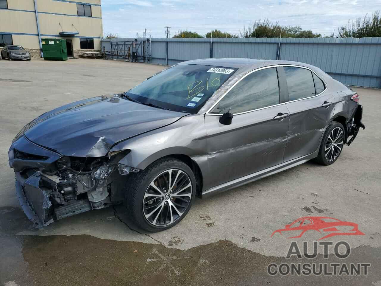 TOYOTA CAMRY 2019 - 4T1B11HK0KU161943