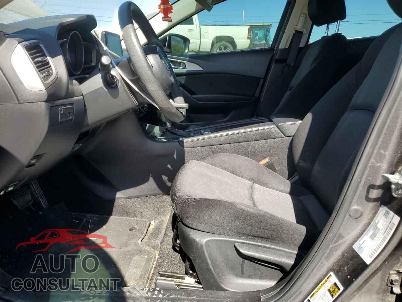 MAZDA 3 2017 - 3MZBN1U70HM125738