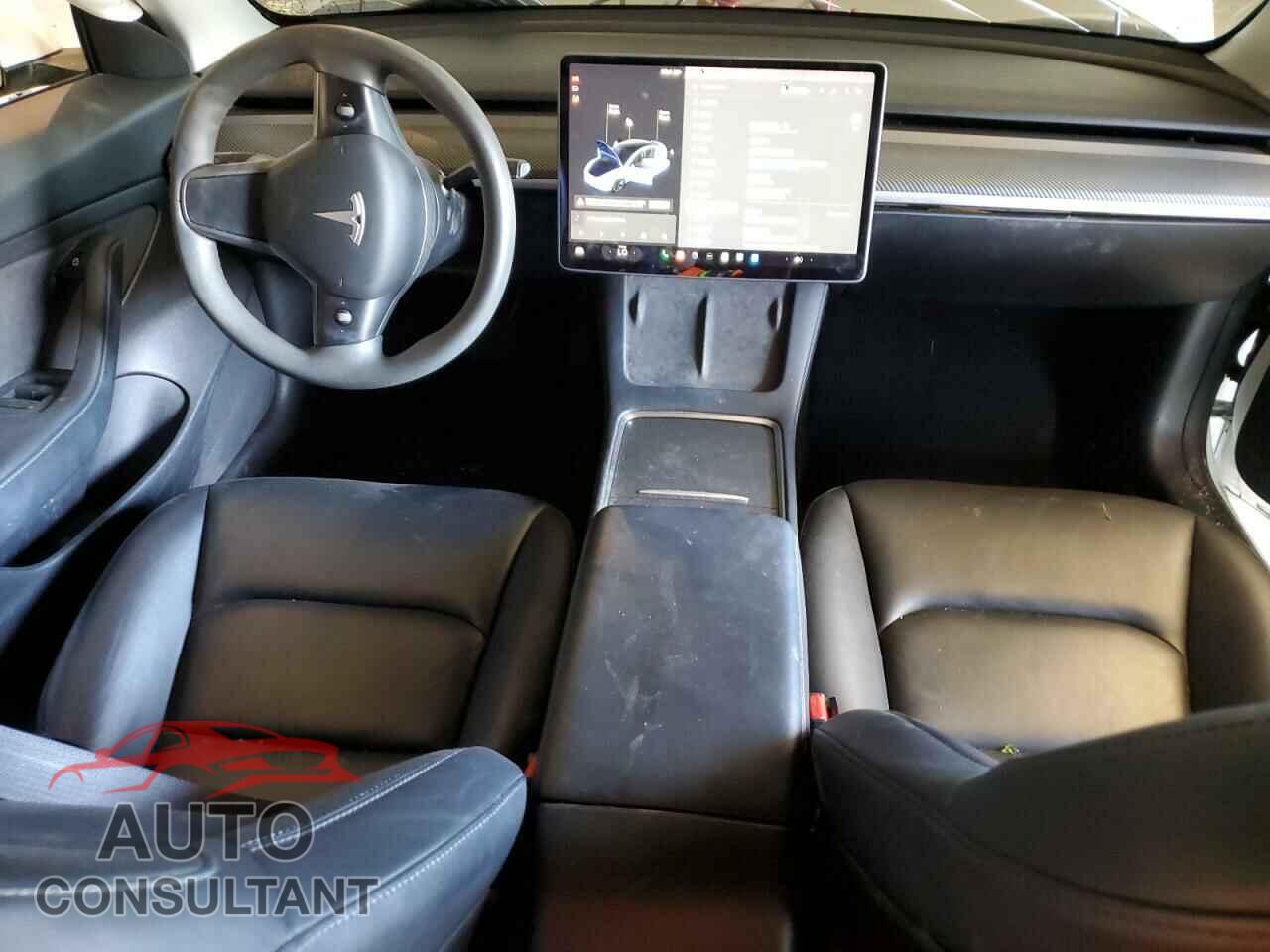 TESLA MODEL 3 2021 - 5YJ3E1EA2MF859703