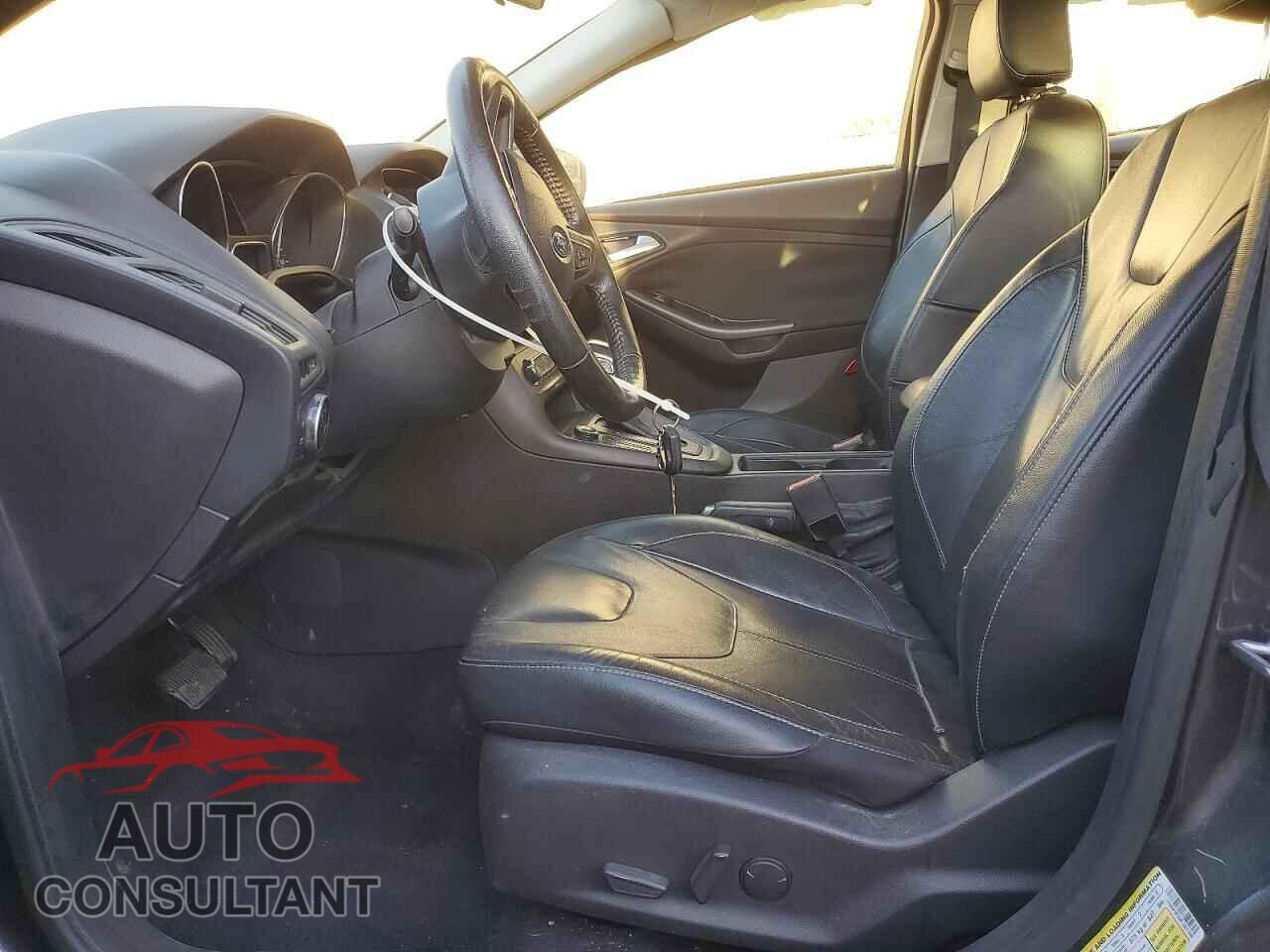 FORD FOCUS 2015 - 1FADP3F2XFL287769
