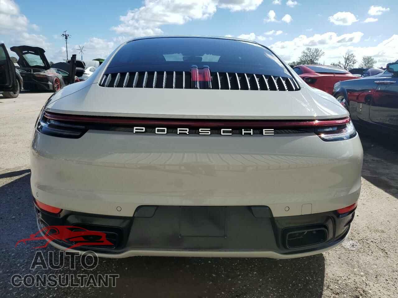PORSCHE 911 2022 - WP0AA2A90NS205663