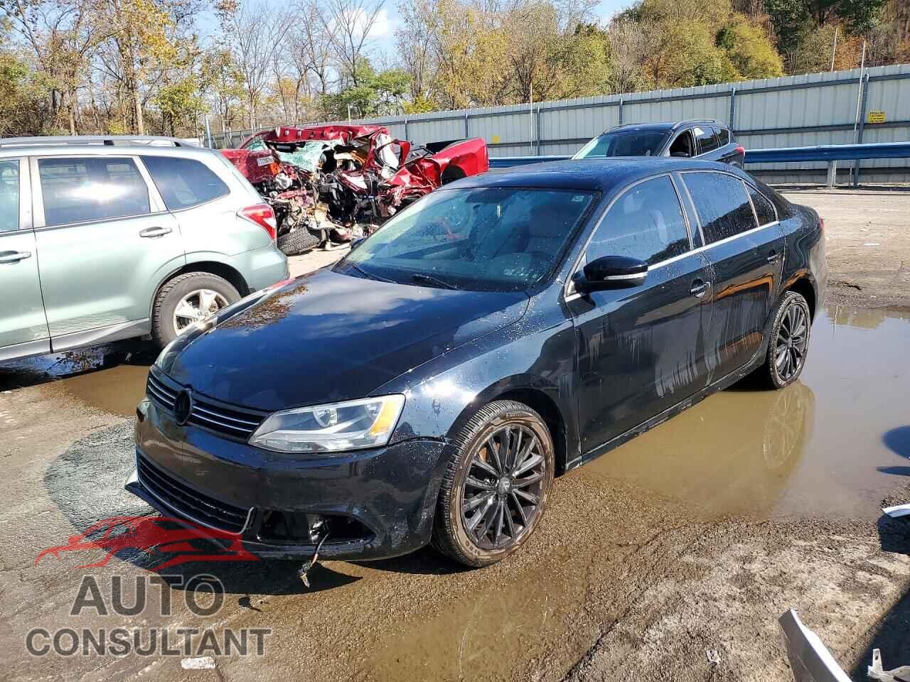 VOLKSWAGEN JETTA 2013 - 3VWLX7AJ3DM236604