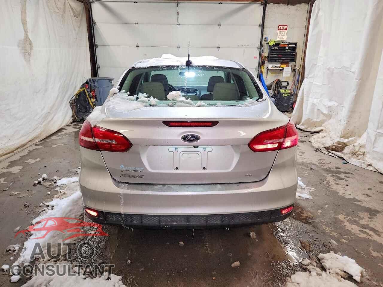 FORD FOCUS 2016 - 1FADP3F21GL240843