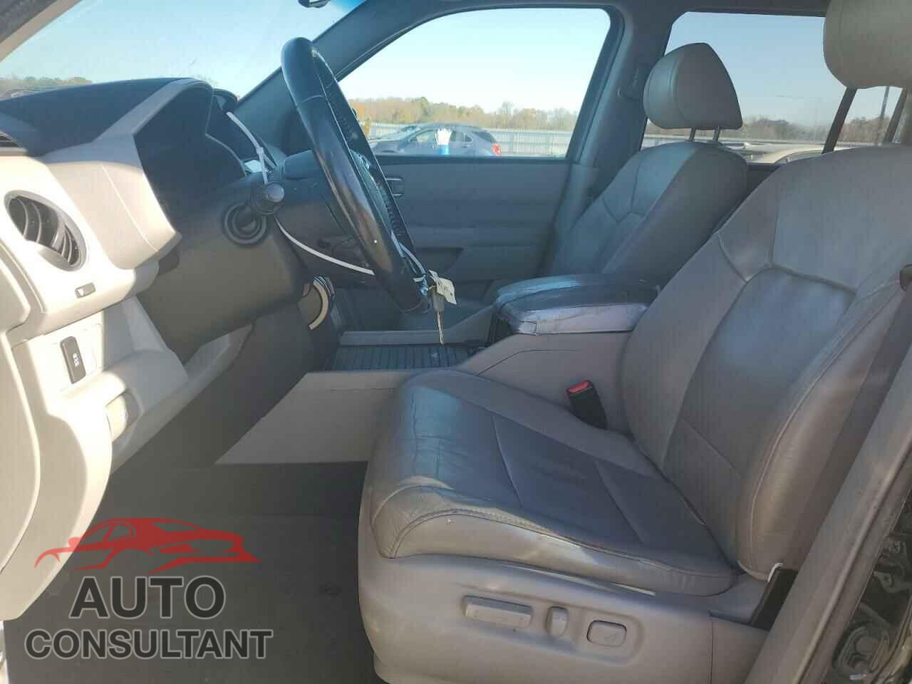 HONDA PILOT 2015 - 5FNYF3H55FB010634