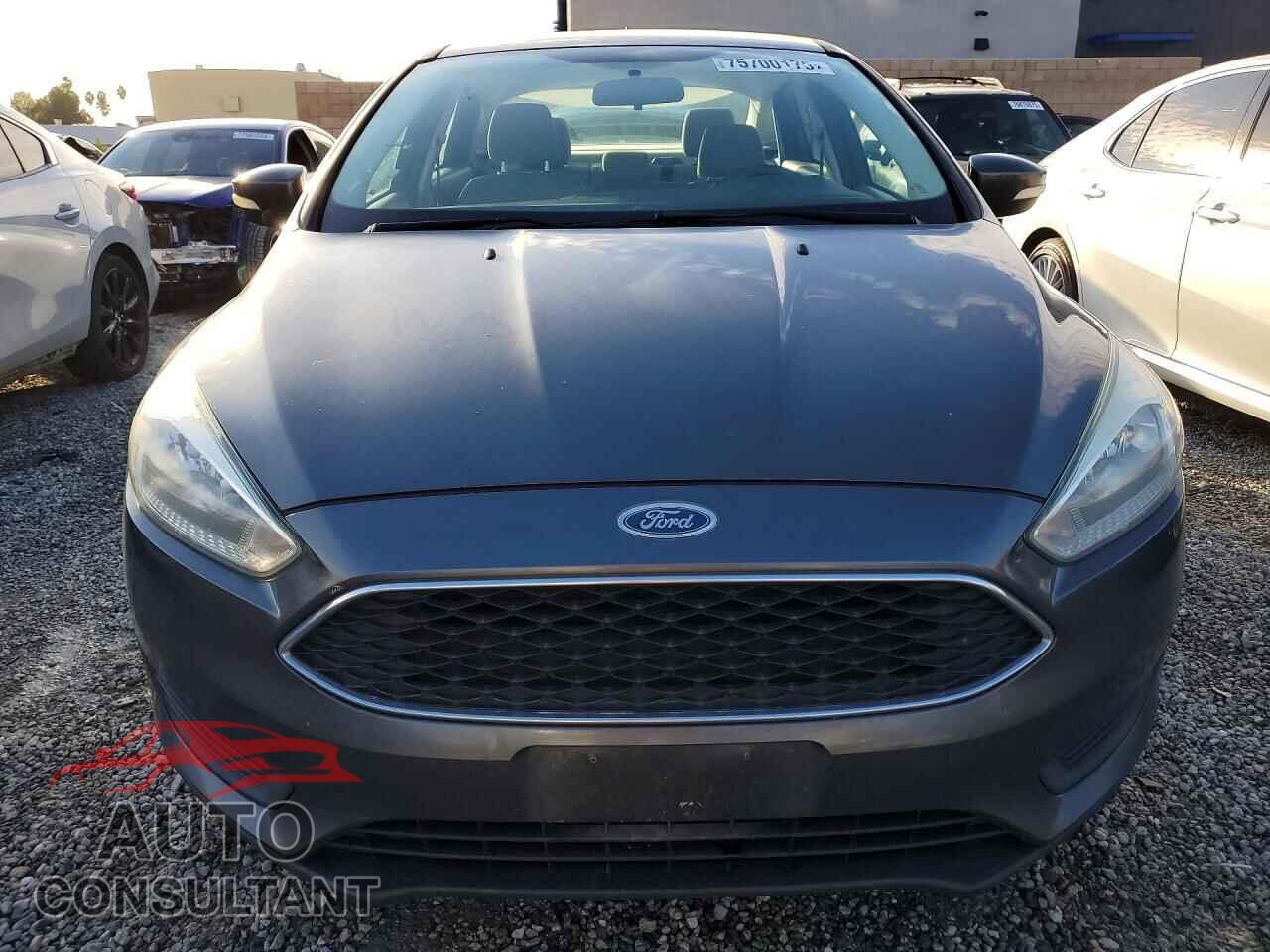 FORD FOCUS 2017 - 1FADP3F21HL206371