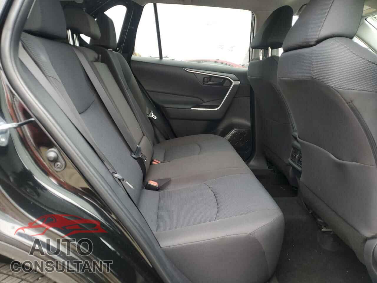 TOYOTA RAV4 2023 - 2T3F1RFVXPC381135