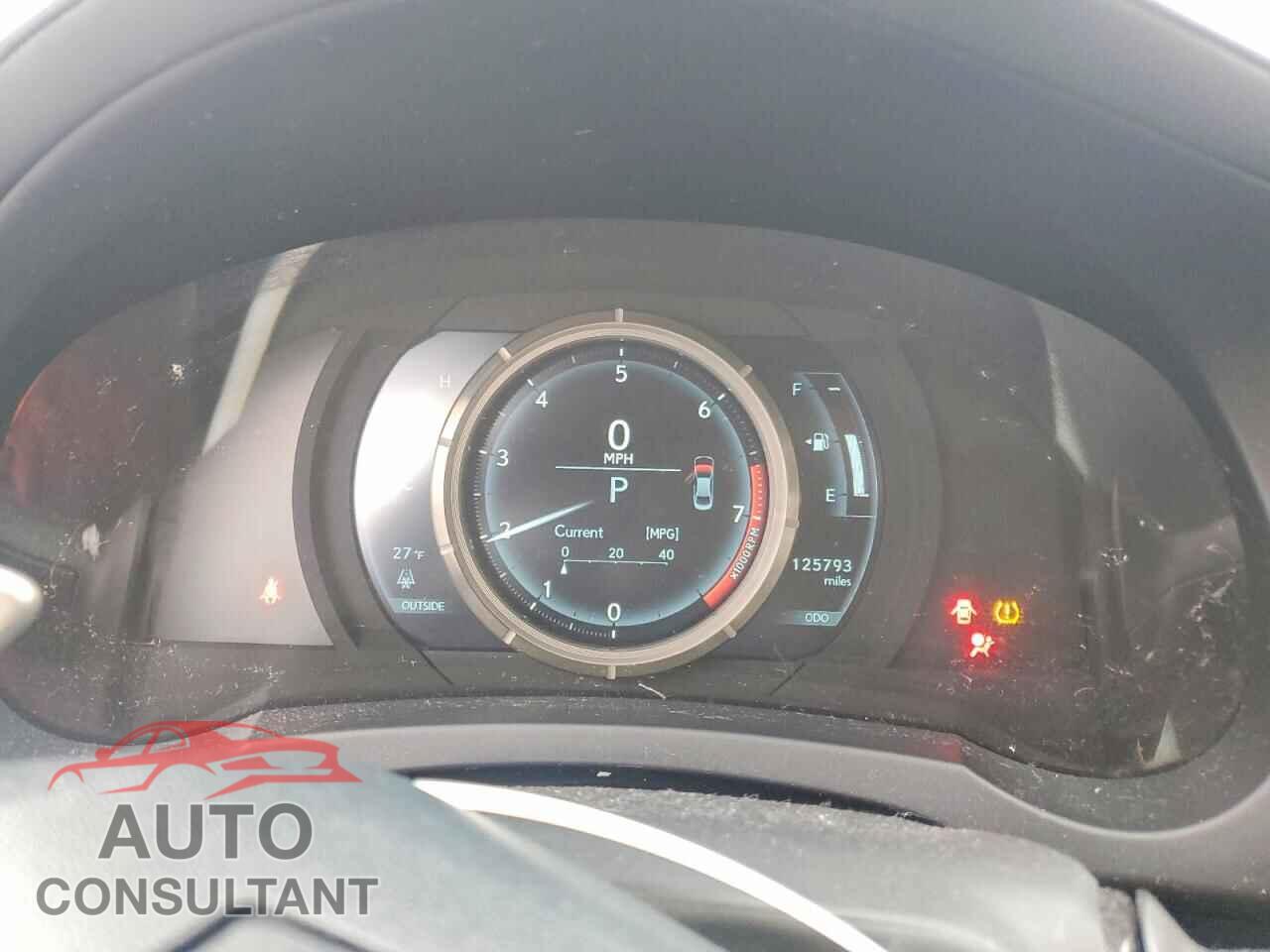 LEXUS IS 2015 - JTHCF1D23F5024767