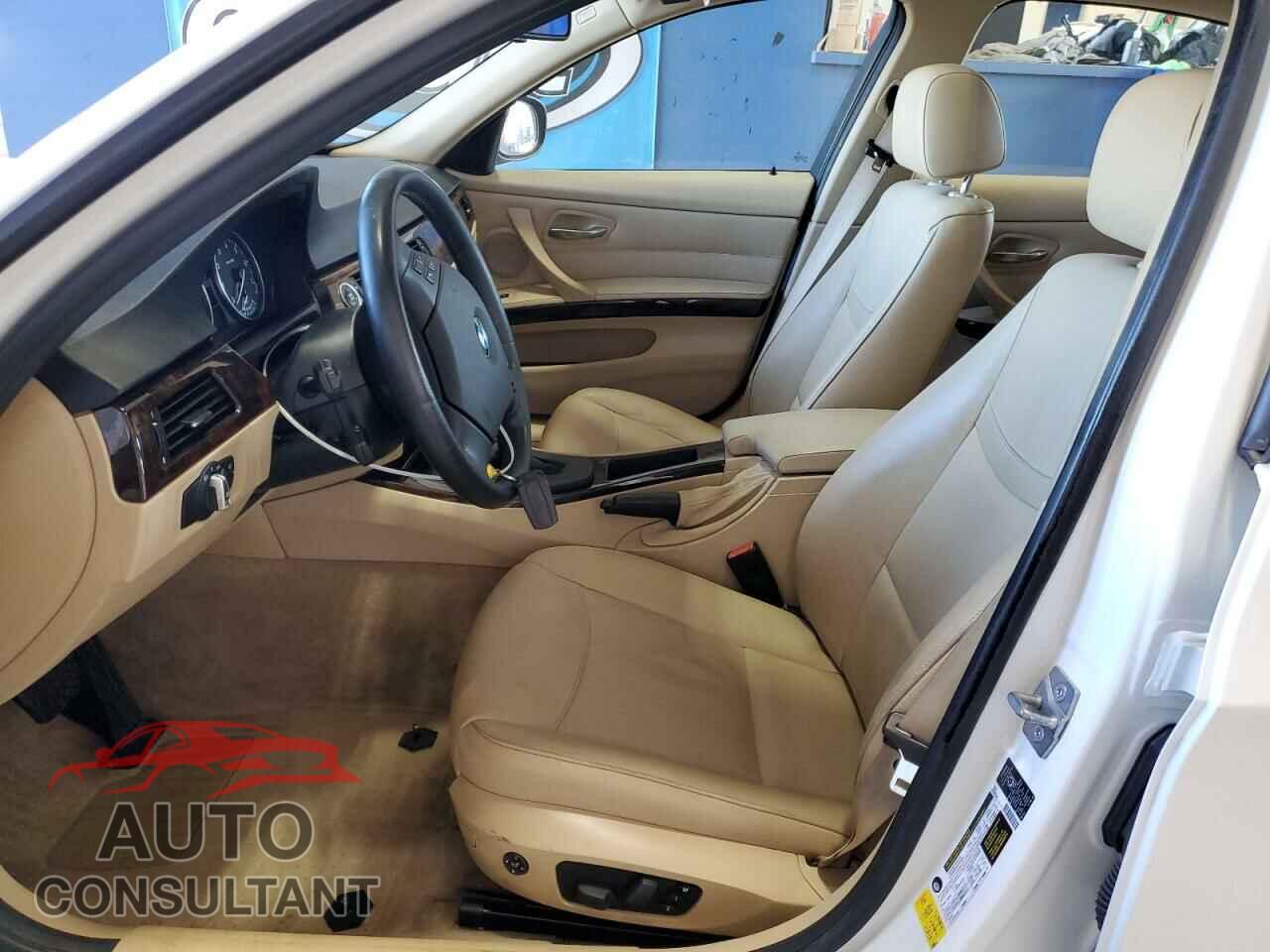 BMW 3 SERIES 2011 - WBAPH5G5XBNM83540