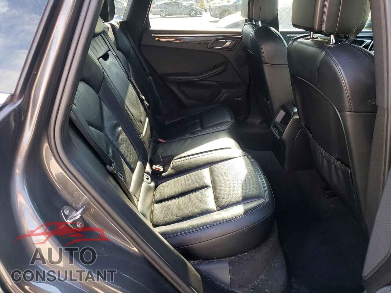 PORSCHE MACAN 2015 - WP1AB2A55FLB50745