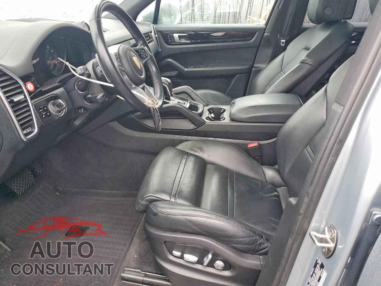 PORSCHE CAYENNE 2020 - WP1AA2AY2LDA01633
