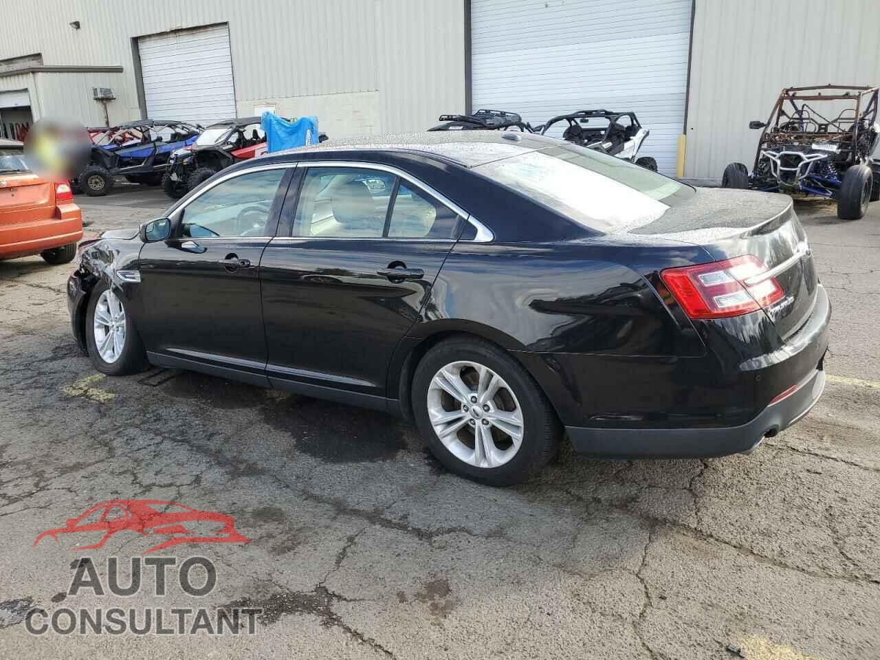FORD TAURUS 2016 - 1FAHP2E82GG105266