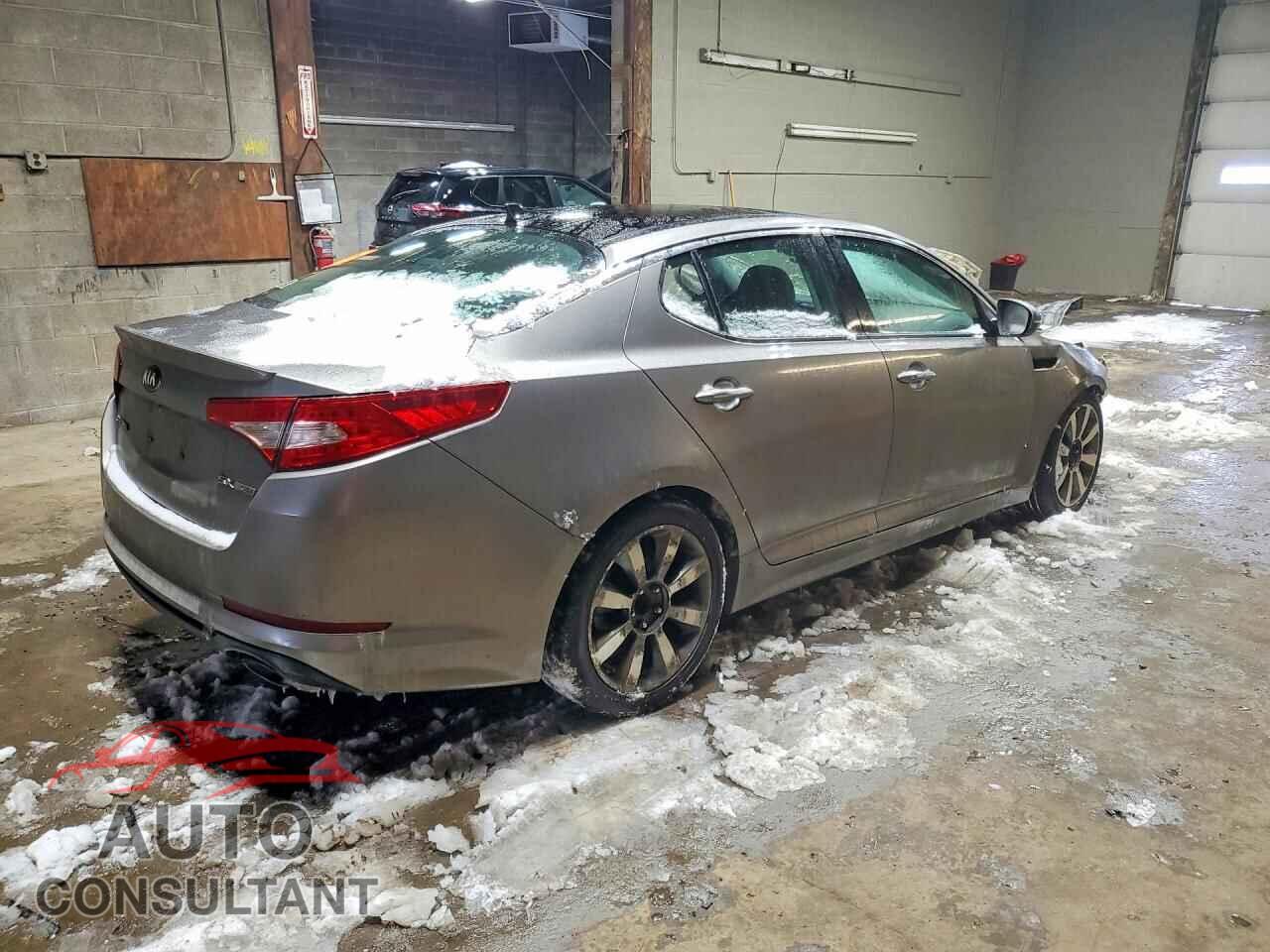 KIA OPTIMA 2013 - 5XXGR4A65DG223640